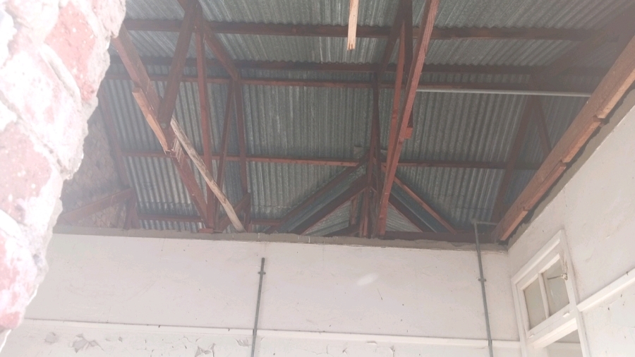 2 Bedroom Property for Sale in Aberdeen Eastern Cape